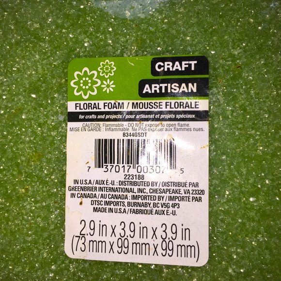 Floral foam cubes creates DIY professional floral arrangements enough for 2 - Picture 2 of 5